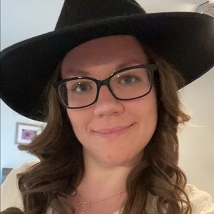 Meet your Posher, Megan